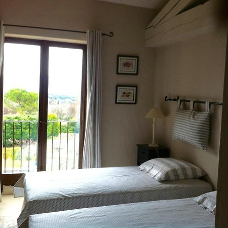 Oustau De Piera Bed & Breakfast Gordes Bagian luar foto