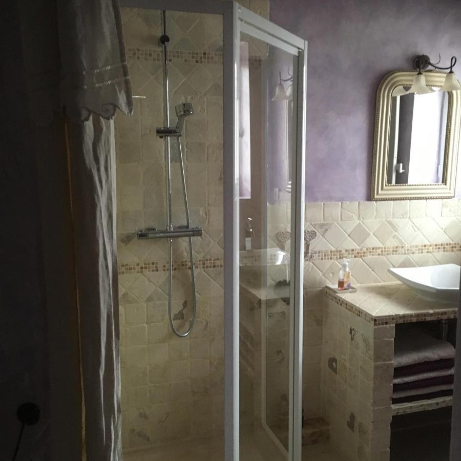 Oustau De Piera Bed & Breakfast Gordes Bagian luar foto