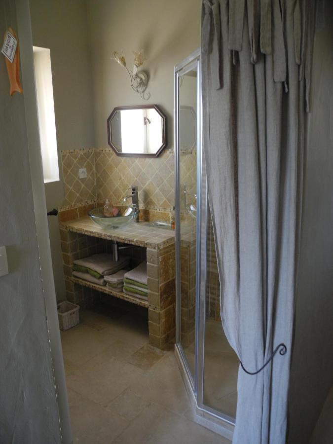 Oustau De Piera Bed & Breakfast Gordes Bagian luar foto
