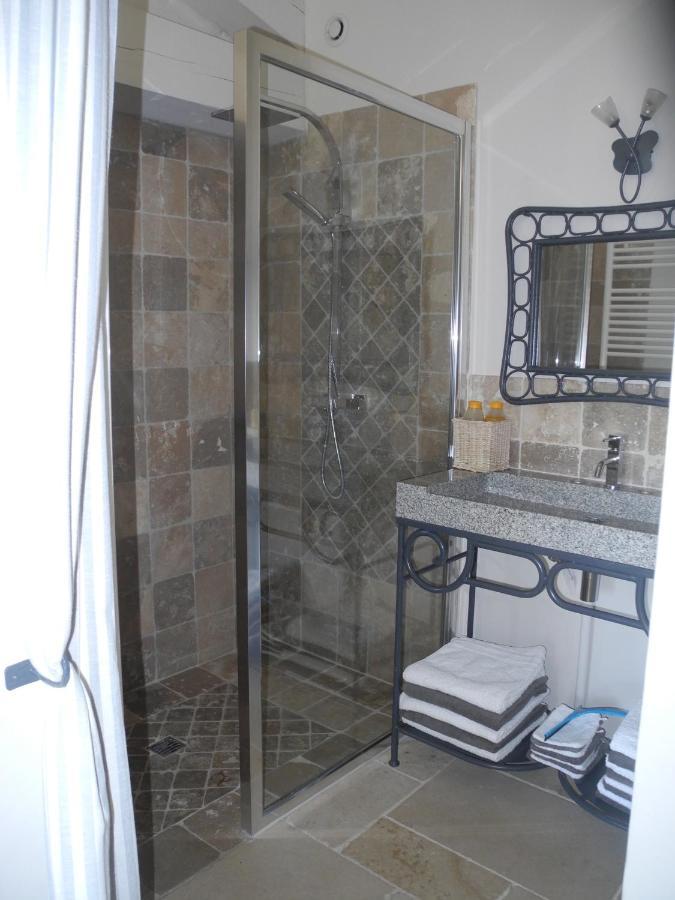 Oustau De Piera Bed & Breakfast Gordes Bagian luar foto